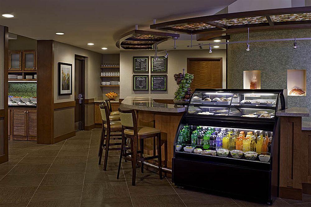 Hyatt Place Des Moines Downtown Restoran fotoğraf