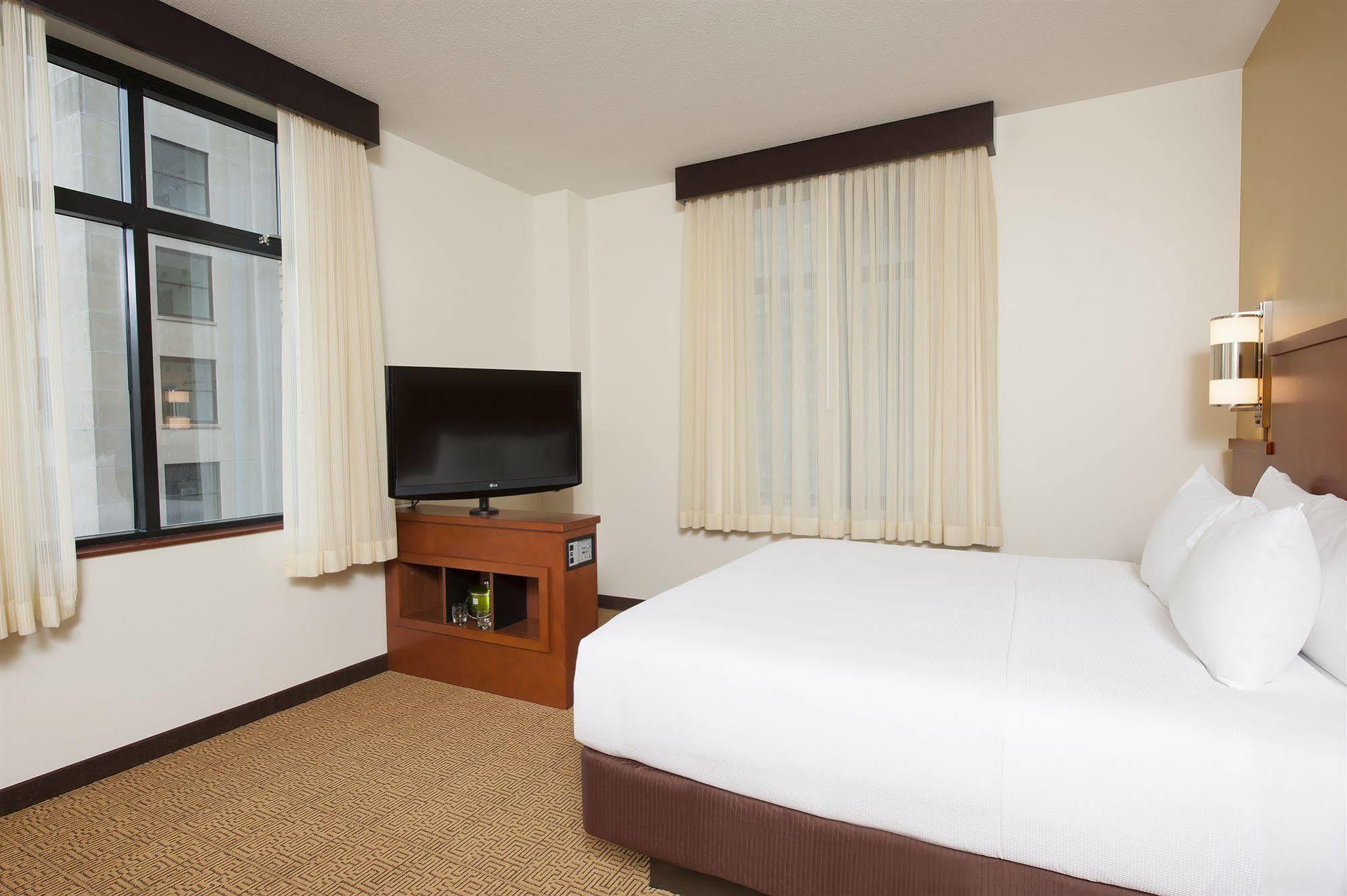 Hyatt Place Des Moines Downtown Dış mekan fotoğraf